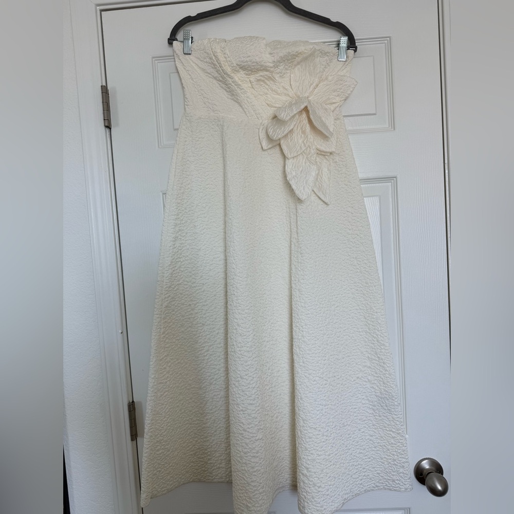 Strapless Ivory Textured Midi Dress 3D Floral Appliqué Elegant Formal